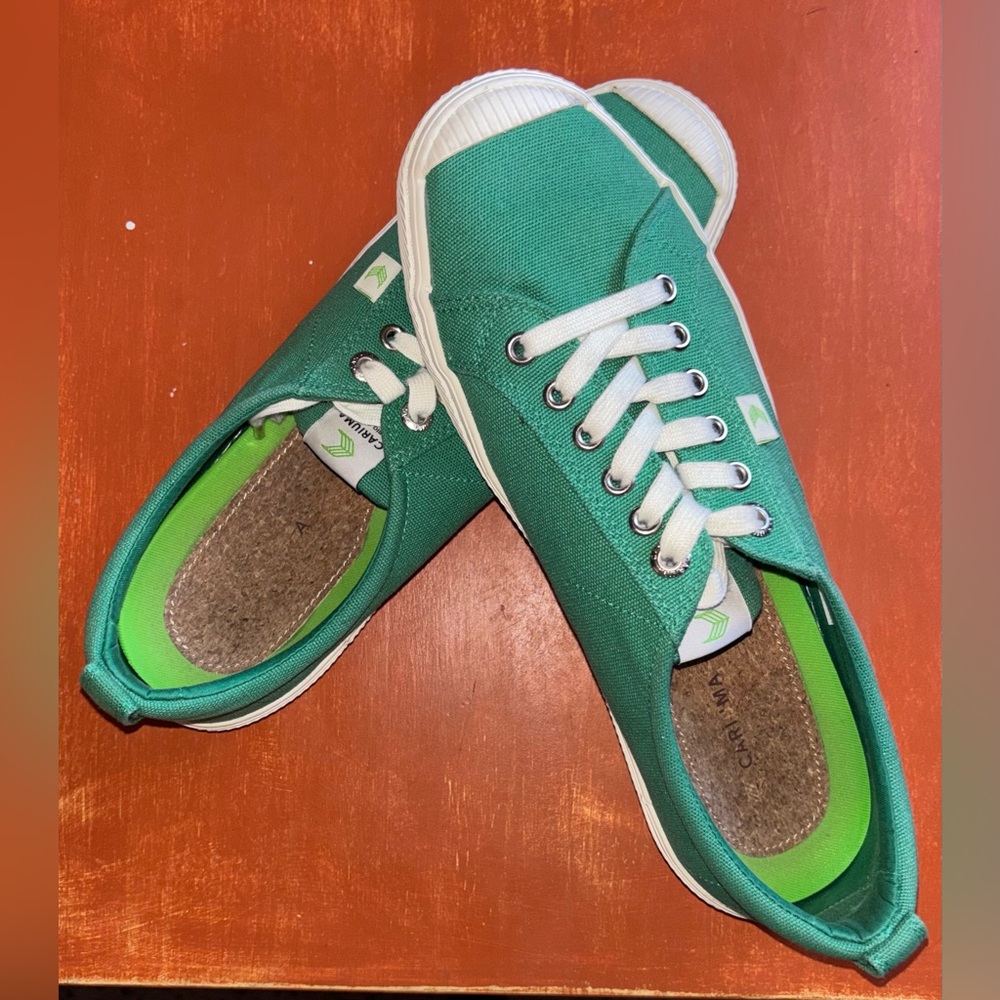 Cariuma Spring Green OCA Low Cap Tie Sneaker Mens 10.5 Womens 12